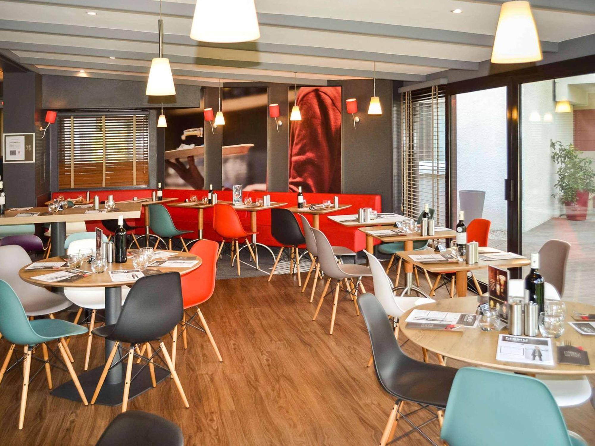 Hotel Ibis De Provence 3*