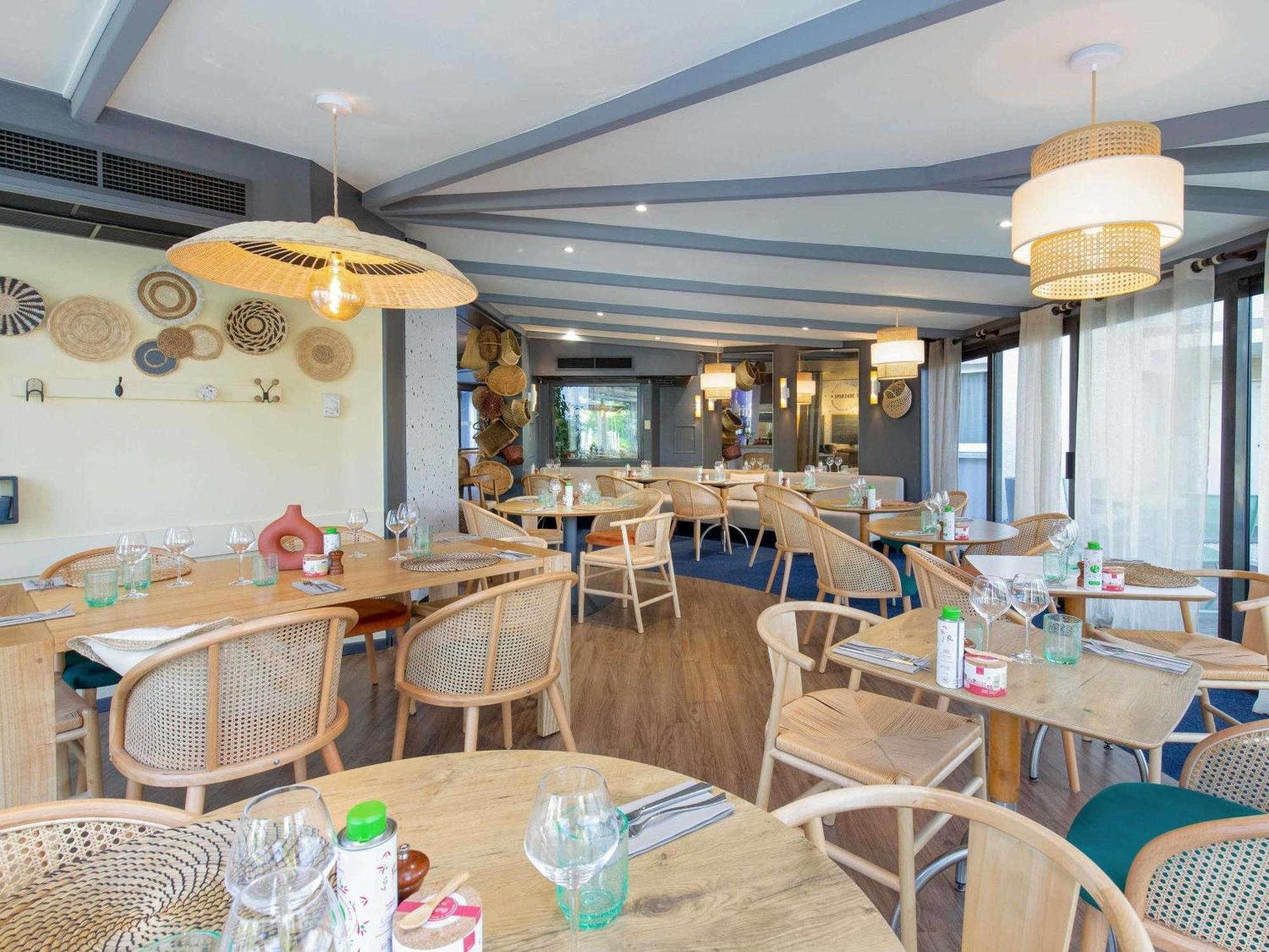 Hotel Ibis De Provence 3*