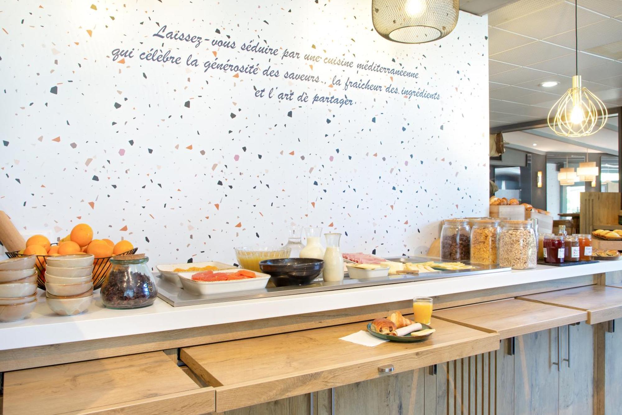 Hotel Ibis De Provence