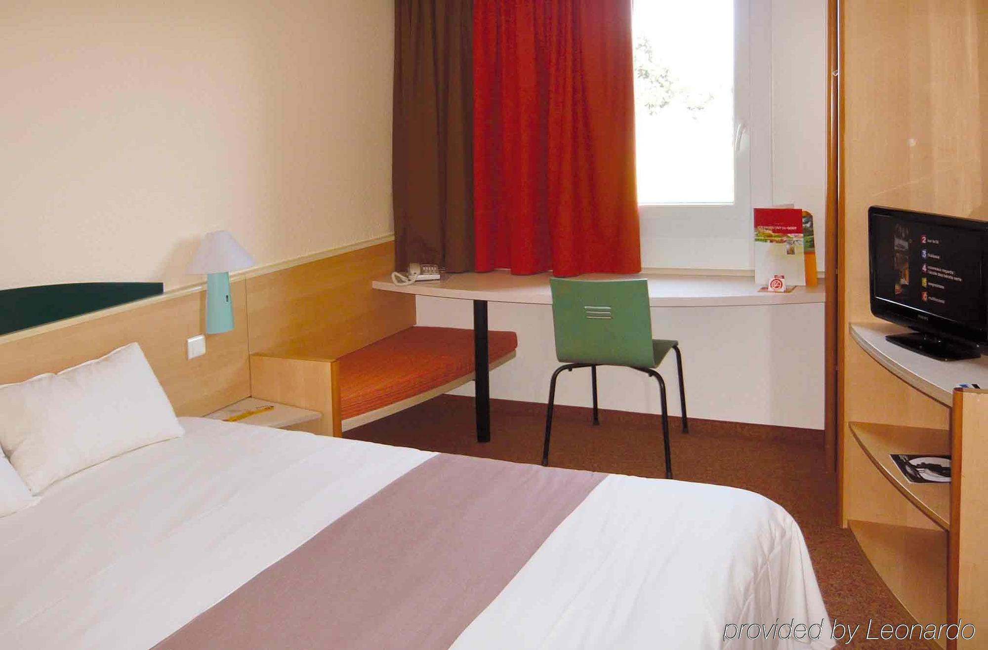 Ibis De Provence Hotel